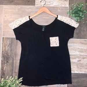 🌸Rue21 Black and Lace Top